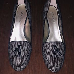 Anne Klein Herringbone Tassle Pumps FARLEY 11